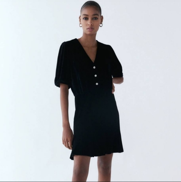 Zara Balck Velvet Dress - Picture 2 of 9